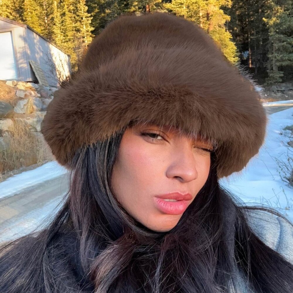 Avaah Fluffy Hat Taupe